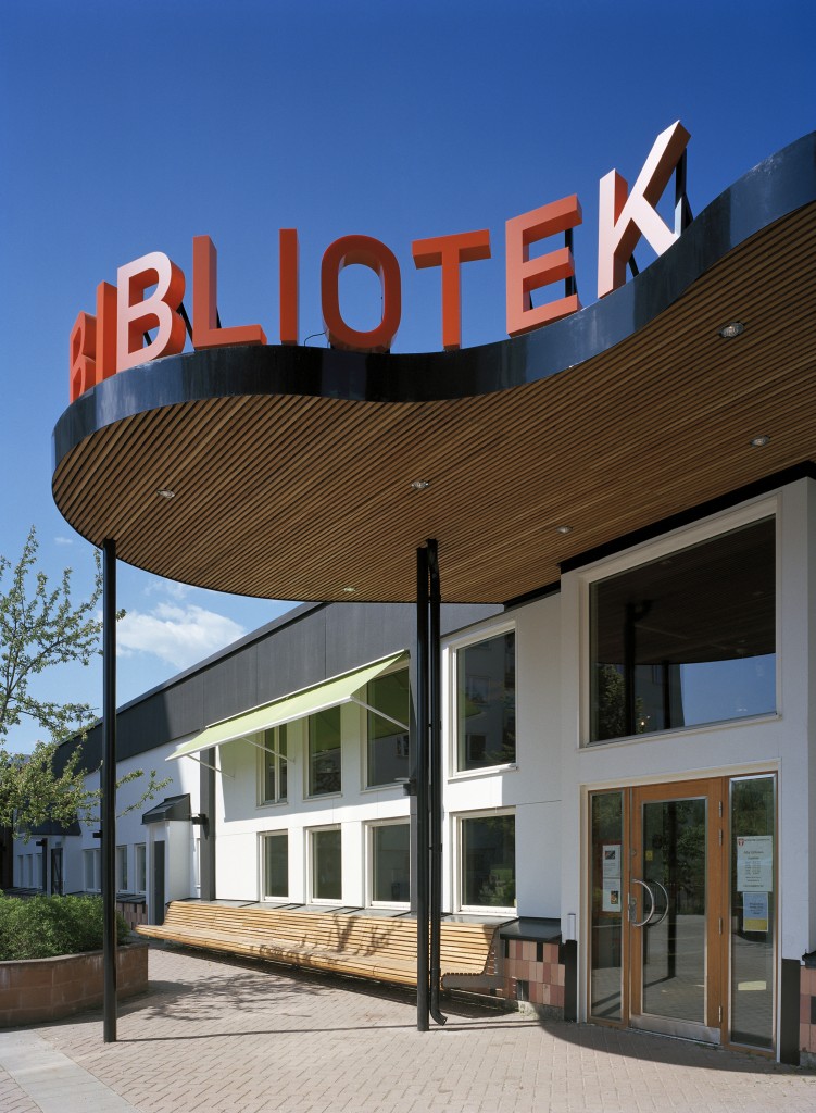 Alby bibliotek exterior side